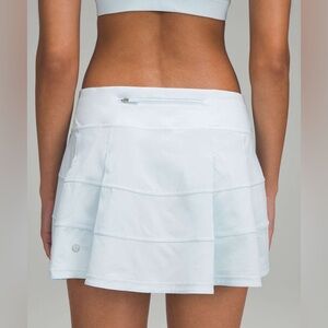 Women's Lululemon Pace Rival Mid-Rise Powder Blue Skirt Size 14